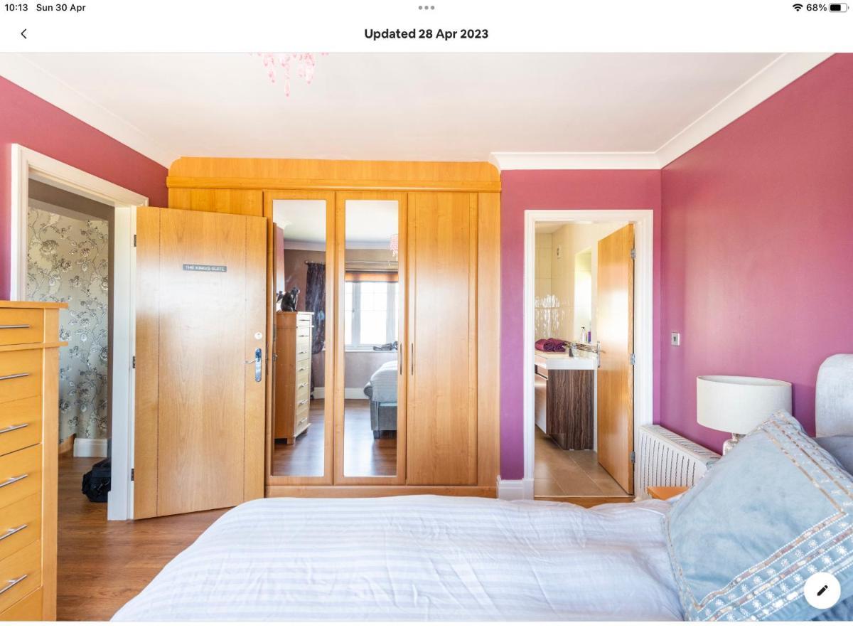 The Kings Suite Oak Drive, Colwyn Bay Ll29 7Yp First Floor Eksteriør bilde